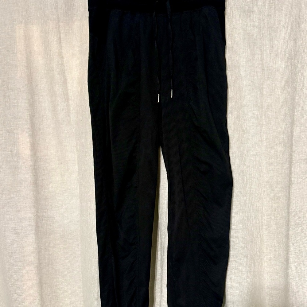 Lululemon Dance Studio Mid Rise Joggers Size 6
